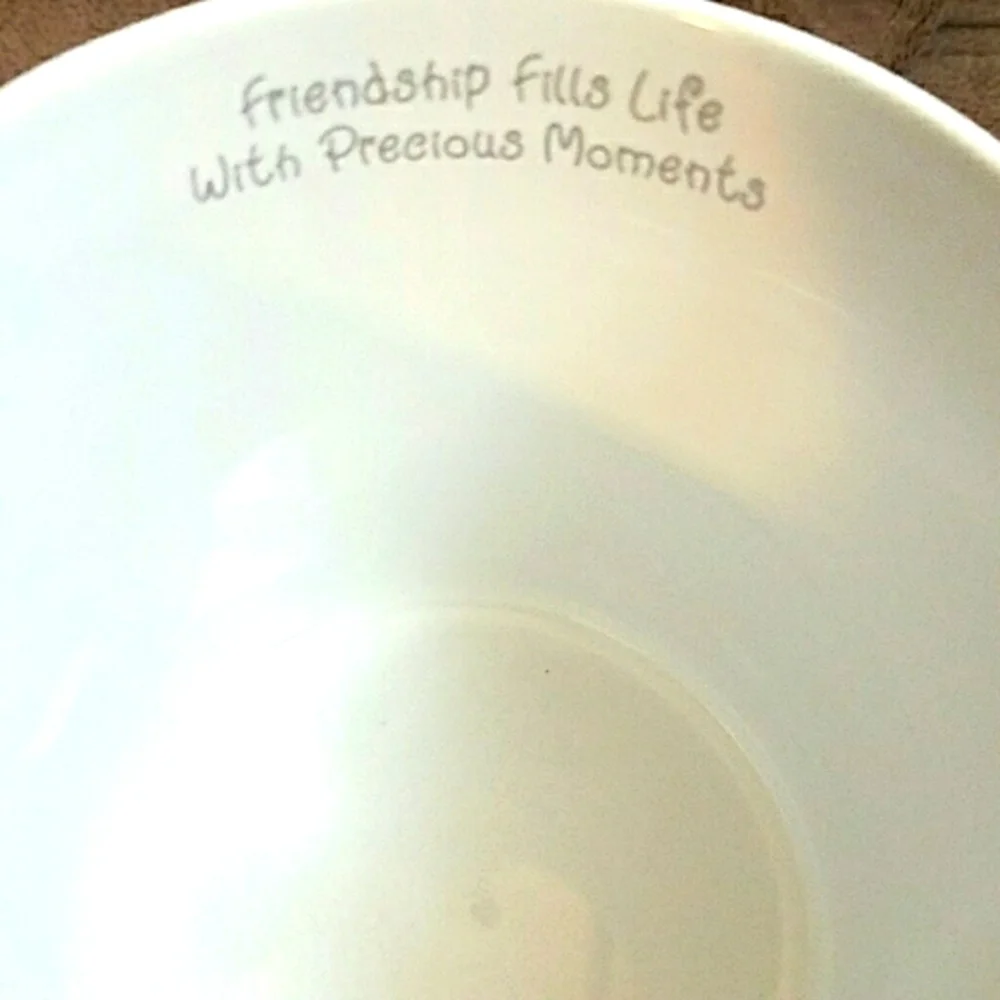 Precious Moments coffee mug Friendship Fills Life